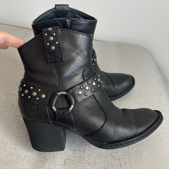 Born Studded Leather Ankle Boots Harness Block Heel Western Booties Size 6.5 M - Picture 3 of 15